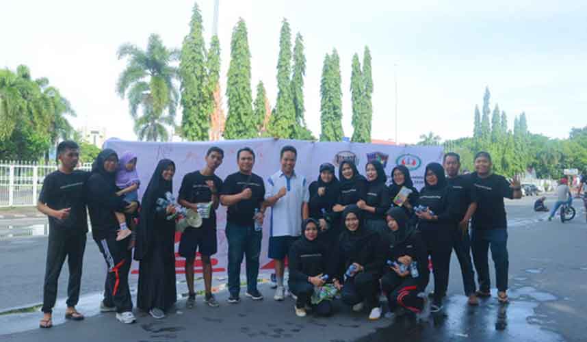 Penghubung KY Sulsel Kembali Gelar Edukasi Publik di CFD Makassar Penghubung KY Sulsel Kembali Gelar Edukasi Publik di CFD Makassar