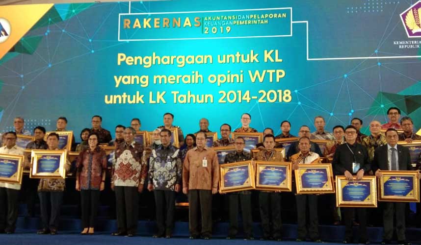 KY Kembali Terima WTP dan Dapatkan Penghargaan BMN Award KY Kembali Terima WTP dan Dapatkan Penghargaan BMN Award