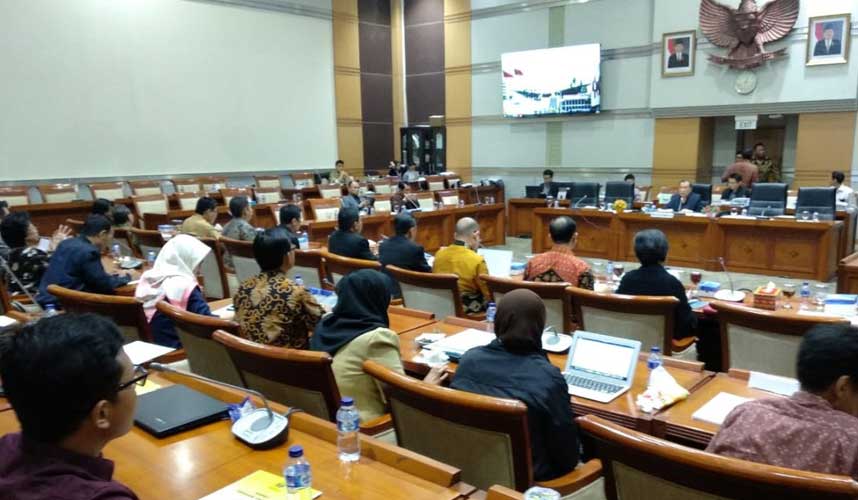 KY Hadiri RDP dengan Komisi III DPR RI KY Hadiri RDP dengan Komisi III DPR RI