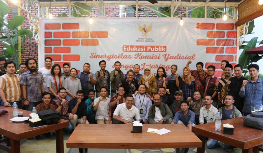 KY Selenggarakan Edukasi Publik Bersama Jejaring Sumatera Utara KY Selenggarakan Edukasi Publik Bersama Jejaring Sumatera Utara