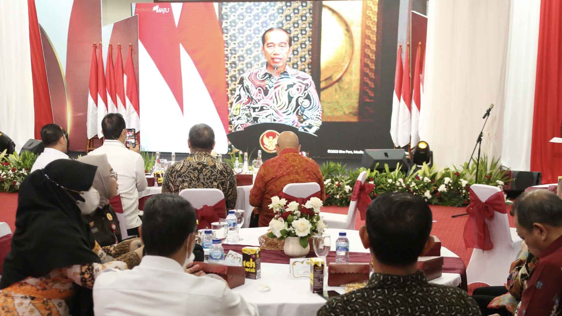 Presiden Joko Widodo Apresiasi Kinerja KY Presiden Joko Widodo Apresiasi Kinerja KY
