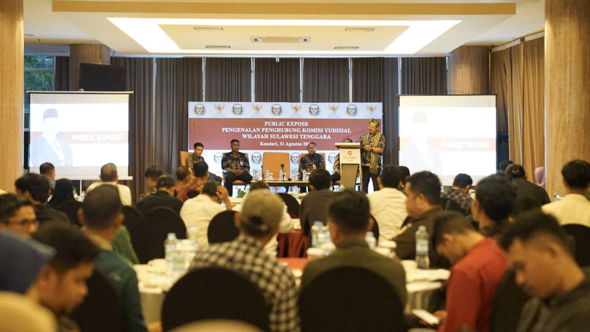 Ketua KY Perkenalkan Penghubung KY Wilayah Sulawesi Tenggara Ketua KY Perkenalkan Penghubung KY Wilayah Sulawesi Tenggara
