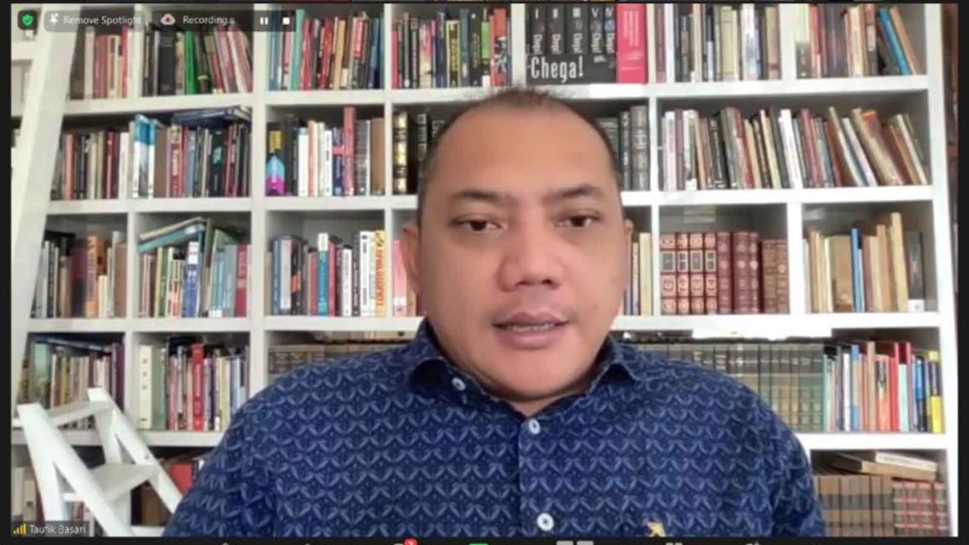 Pengadilan Bukan Tempat Pertempuran Kepentingan Pengadilan Bukan Tempat Pertempuran Kepentingan
