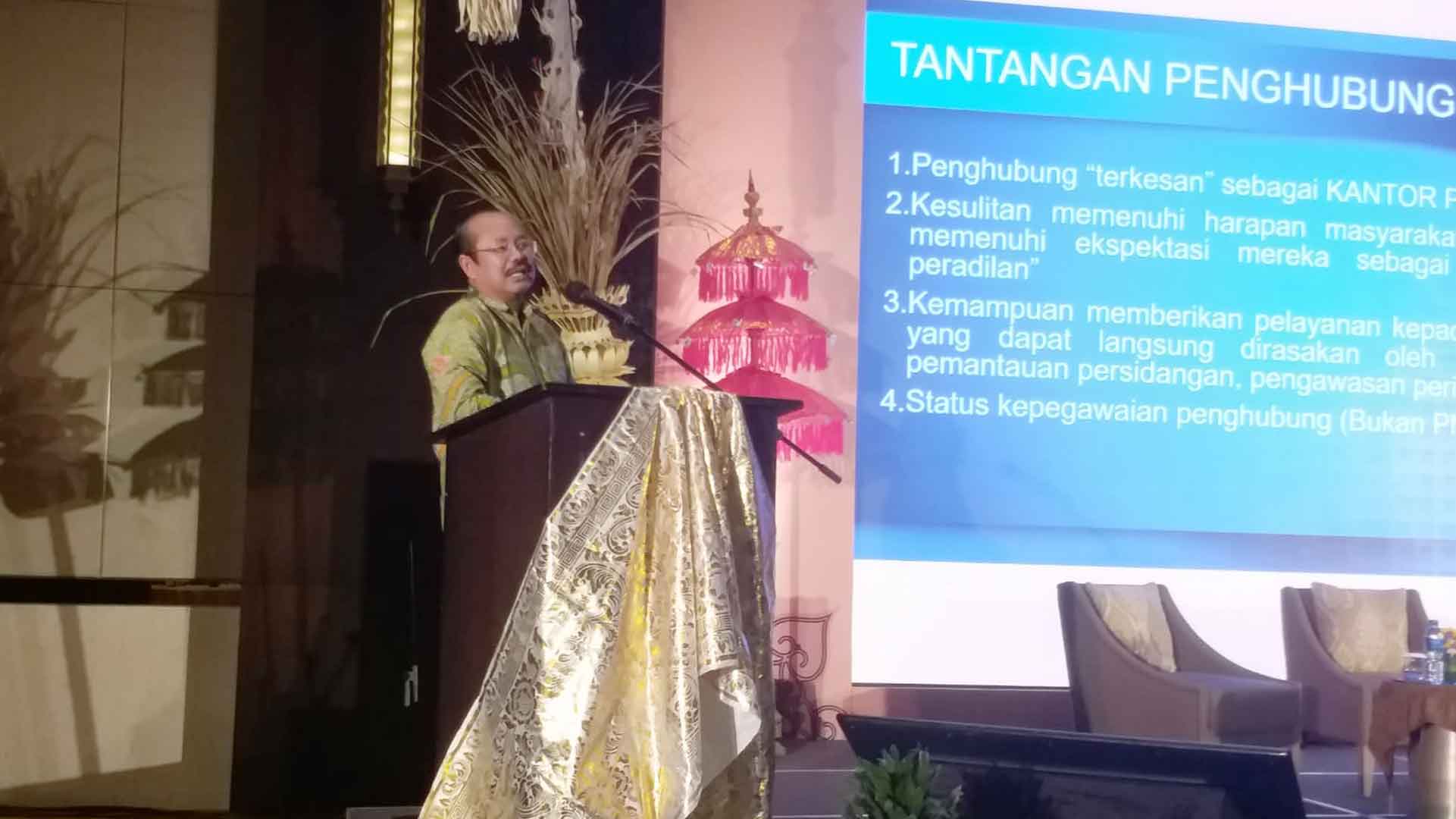 Penghubung KY adalah Garda Terdepan KY di Daerah Penghubung KY adalah Garda Terdepan KY di Daerah