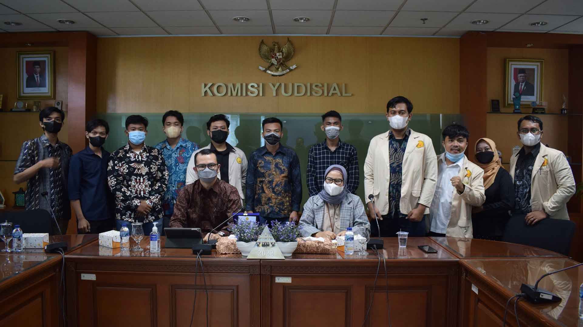 KY Terima Audiensi dari Perhimpunan Mahasiswa Hukum Tanggerang KY Terima Audiensi dari Perhimpunan Mahasiswa Hukum Tanggerang