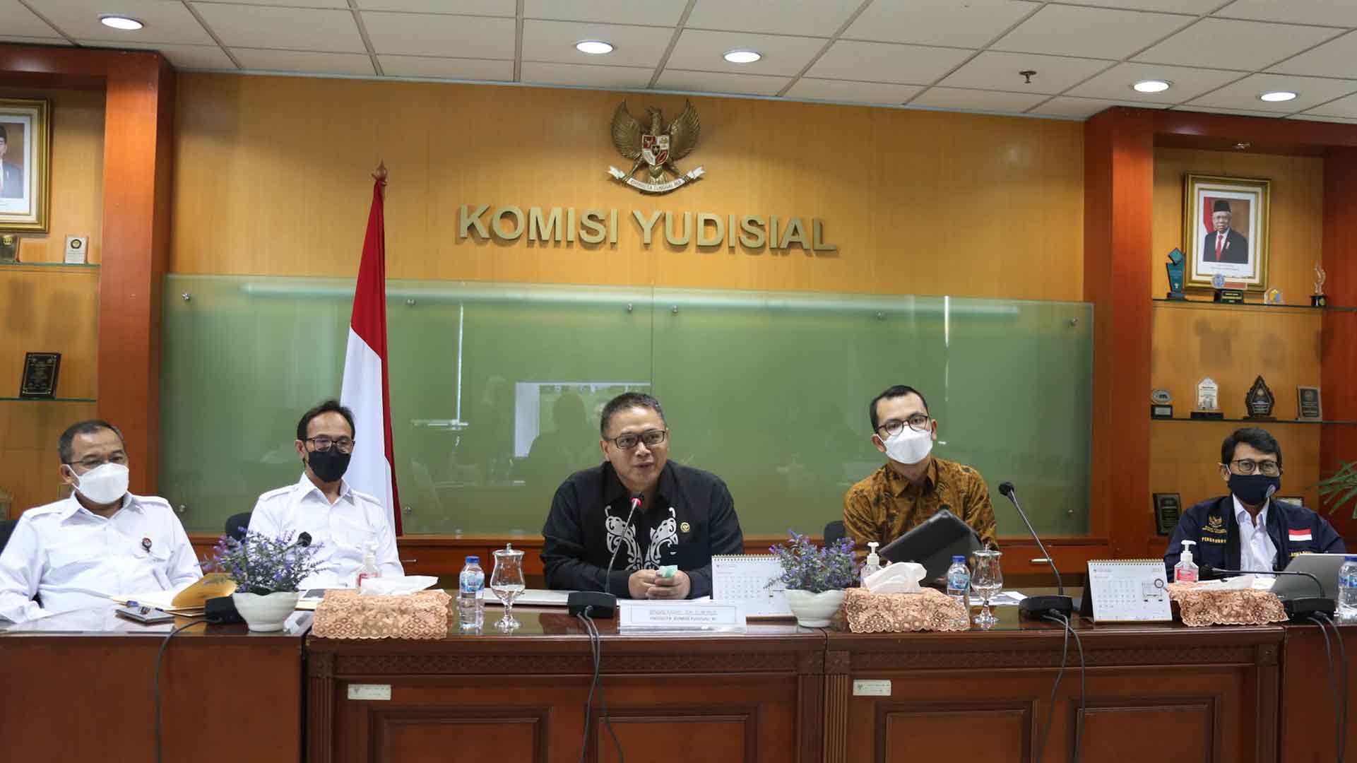 KY Berwenang Analisis Putusan Berkekuatan Hukum Tetap KY Berwenang Analisis Putusan Berkekuatan Hukum Tetap