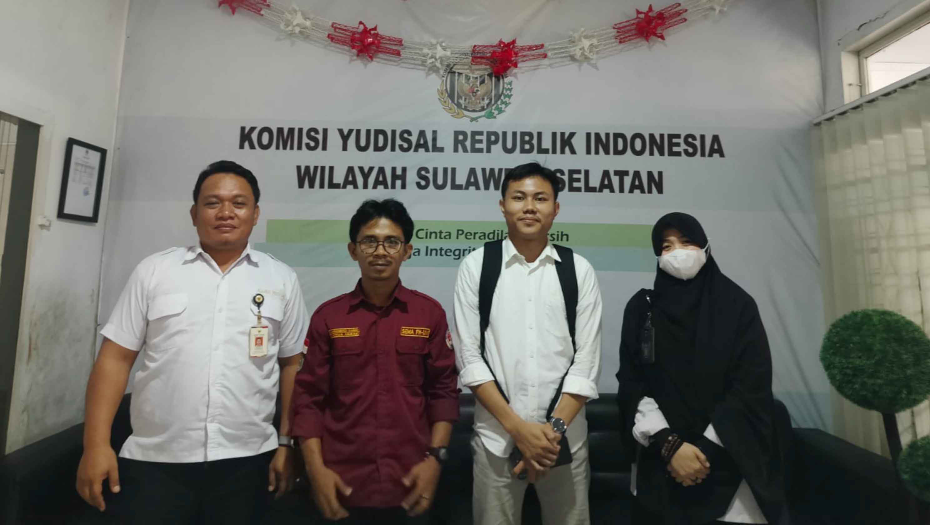 Penghubung KY Sulsel Terima Kunjungan SEMA FH UIM