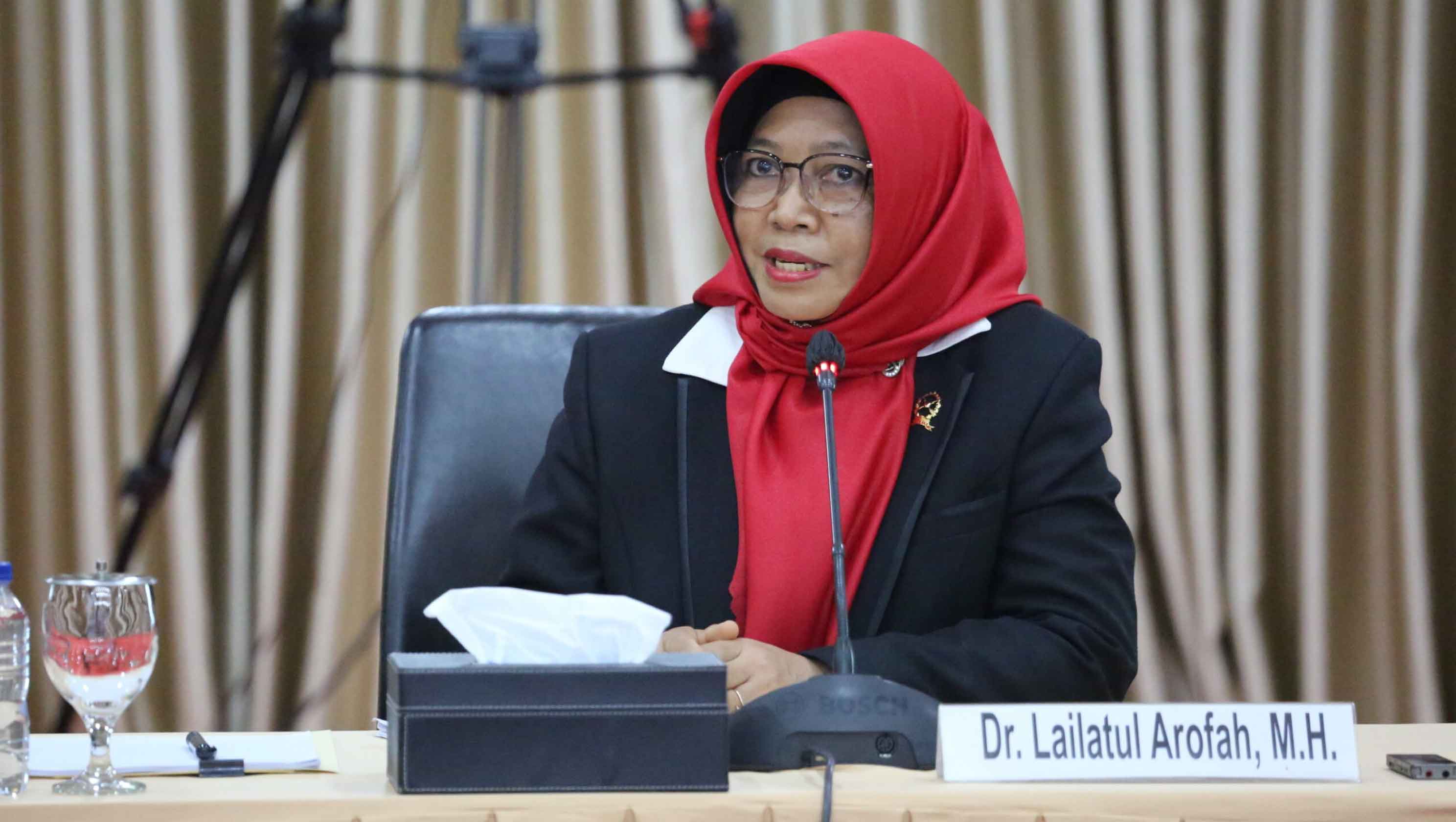 CHA Lailatul Arofah Jelaskan Status Perkawinan WNI-WNA di Luar Negeri